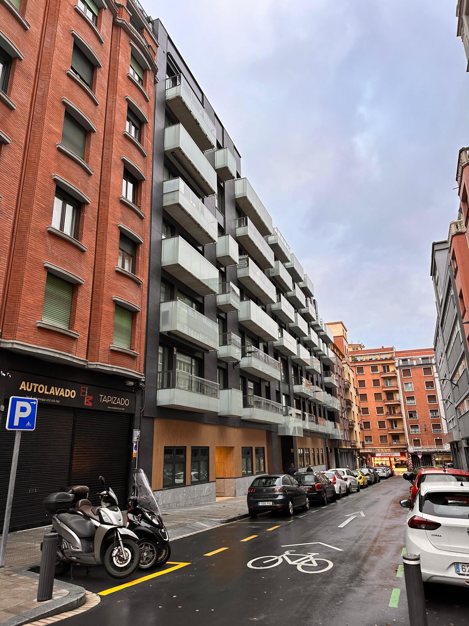 Edificio residencial de 53 viviendas en Bilbao diseñado por GAL2 Arquitectos